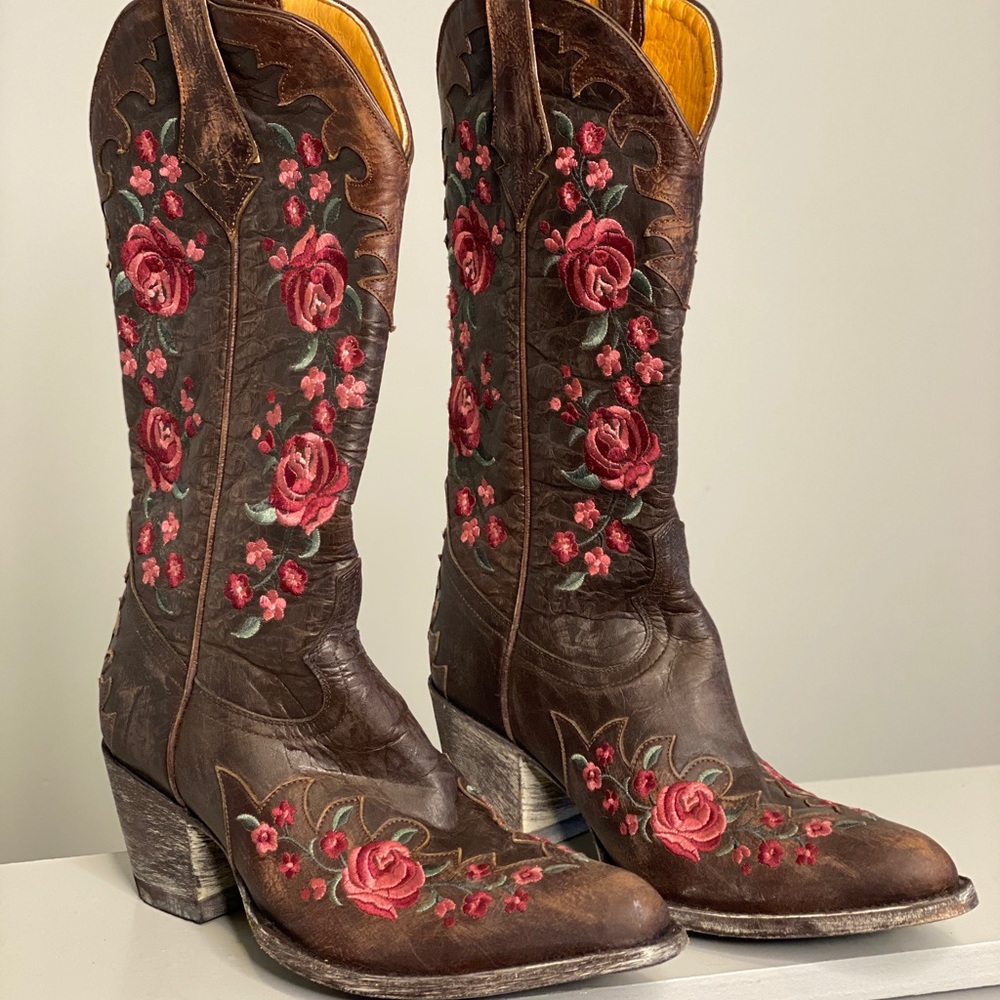 Old Gringo Martina Pink Chocolate Boot, size 8B